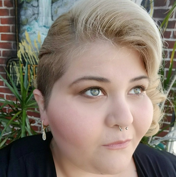 Meet, Moi! - Picture 2 of 3